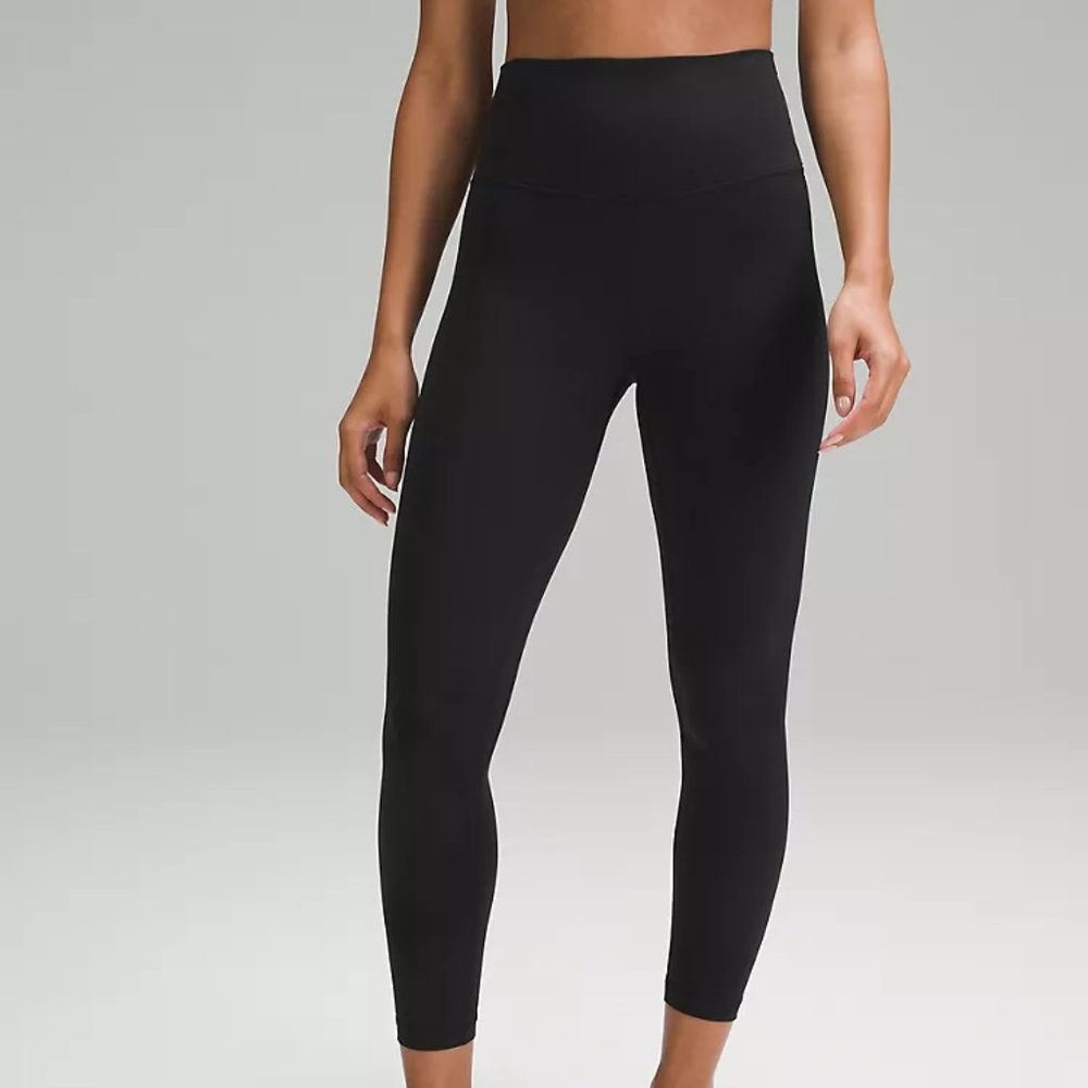 black lululemon leggings